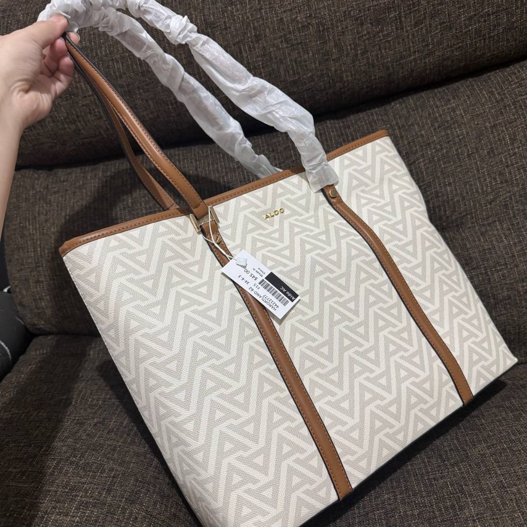 KS ELAMARYN TOTE FOR LADIES (Category: Tote Bags) located in Quezon City. Submitted by mjmbagsandwatches (Listing ID 1469199705, Image 2). Description: ELAMARYN TOTE ✅ 1 7 9 9 each +sf ✅ Size: (H)38cm x (W)43cm x (D)15cm ✅ M P 0 & Brandnew 📸 Actual Pictures Posted 📲 PM for orders and inquiries 📌We Ship Nationwide (+SF) 📌No Return, No Exchange 📌If in DOUBT, please DO NOT Transact 📌We are not liable for any LOSS or damaged items due to Courie