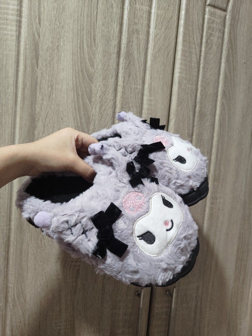 Kuromiii Cotton indoor slipper (Category: Slippers and slides) located in Taguig. Submitted by eunice.bags (Listing ID 1469230043, Image 1). Description: brandnew Size 37-39 can fit to size 6 (with allowance).