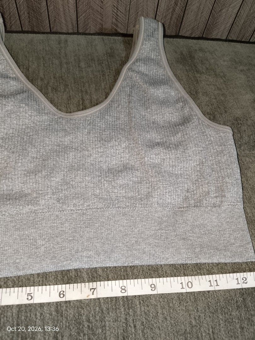L: Aerie grey bra no pads (Category: Undergarments & Loungewear) located in Manila. Submitted by truecrystal-1407 (Listing ID 1469205332, Image 2). Description: .