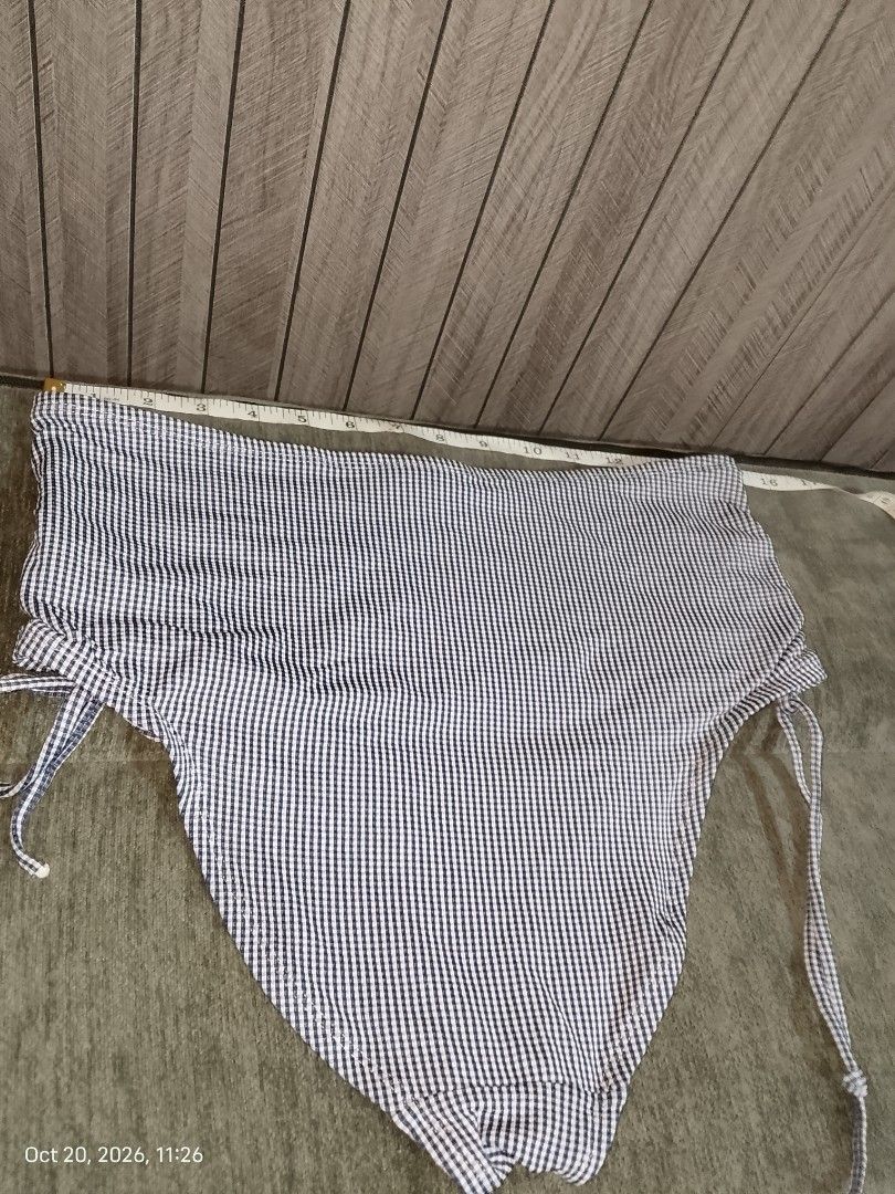 L: highwaist gingham bikini bottom (Category: Bikinis & Swimsuits) located in Manila. Submitted by truecrystal-1407 (Listing ID 1469185362, Image 3). Description: .