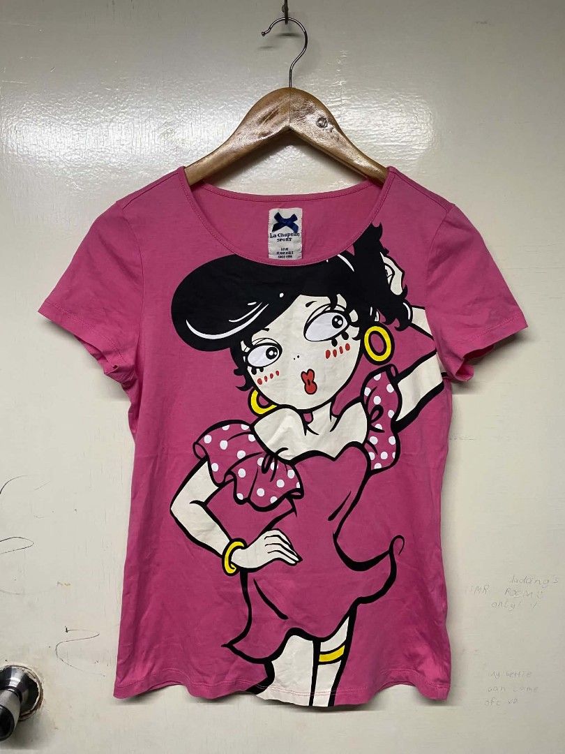 La Chapelle Sport graphic top (Category: Shirts) located in Pasig City. Submitted by jstnisidor81288 (Listing ID 1469275355, Image 1). Description: Best fit to S-M Excellent condition.