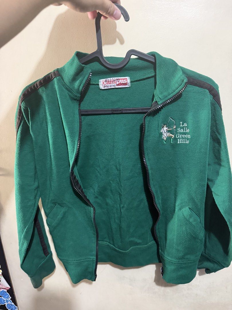 La salle Jacket kids (Category: Kids Wardrobes & Storage) located in San Juan City. Submitted by royceee (Listing ID 1469308951, Image 2). Description: .