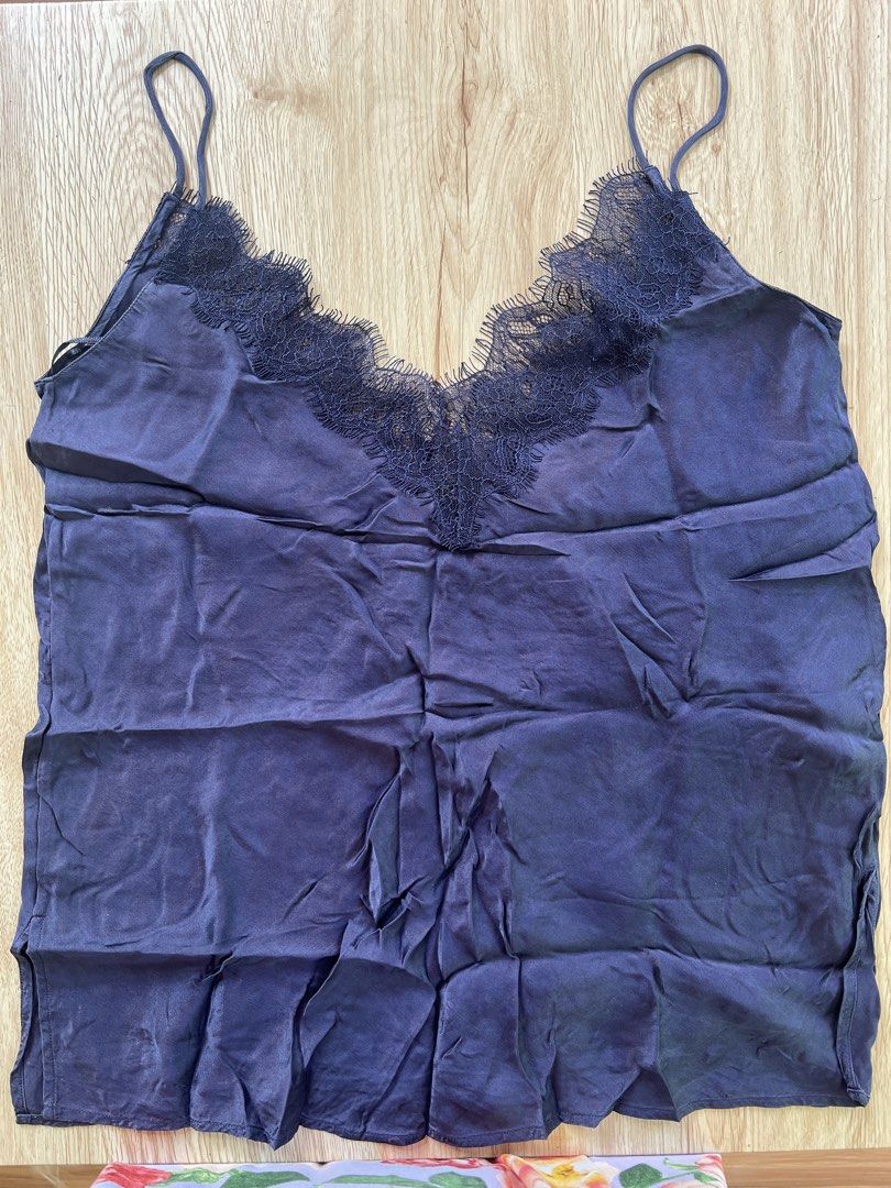 Satin Lace Top (Category: Sleeveless) located in Manila. Submitted by silver.rae (Listing ID 1469229657, Image 3). Description: Satin fabric.