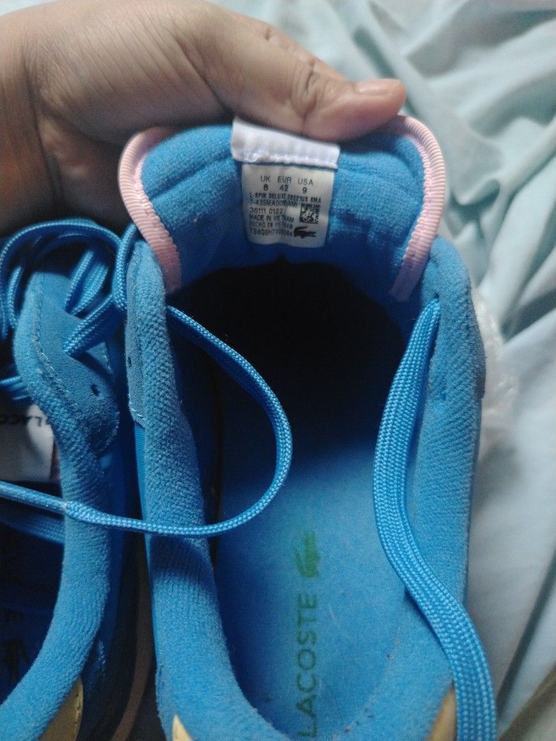 LACOSTE (Category: Dress Shoes) located in Manila. Submitted by grayafrica_78 (Listing ID 1469213533, Image 3). Description: Original lacoste with qr Galing papo ibang bansa yan Pwede pang jogging.