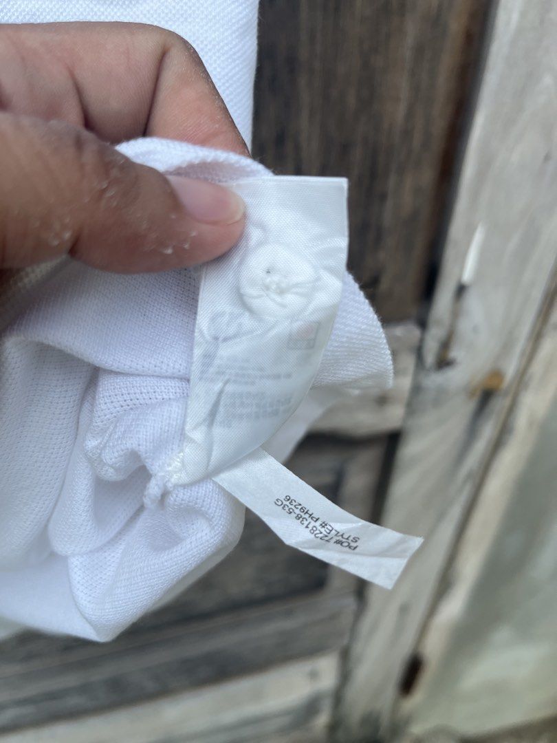 Lacoste (Category: Tshirts & Polo Shirts ) located in Tagum. Submitted by arzeamomas68314 (Listing ID 1469257217, Image 3). Description: Excellent No issue .