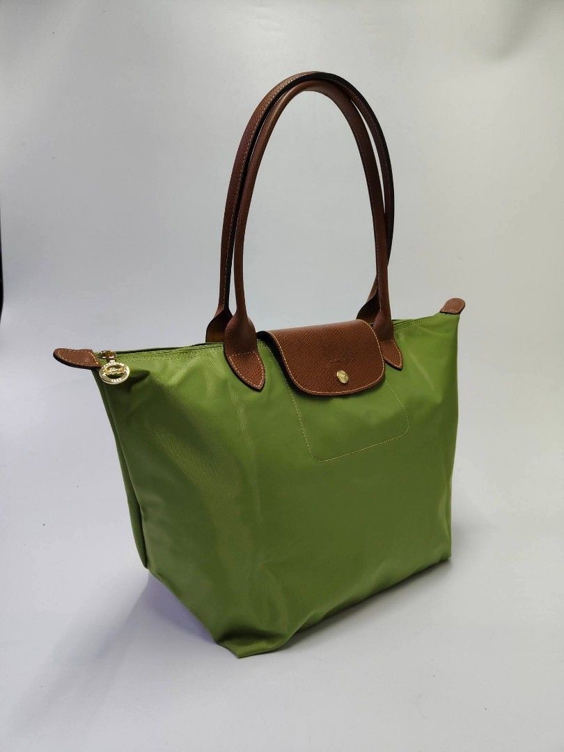 large long handle classic le pliage tote matcha (Category: Tote Bags) located in Quezon City. Submitted by rnjcollections_eleganteph (Listing ID 1469346846, Image 1). Description: .