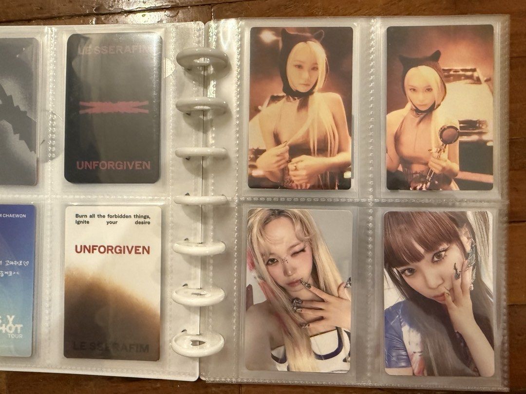 LE SSERAFIM OFFICIAL PHOTOCARDS SET (Category: K-Wave Merchandise) located in Pasig City. Submitted by shopitby_jerilegit (Listing ID 1469221684, Image 3). Description: - includes free binder (the same binder in the pictures) - all cards are double sleeved - pm for negotiations (slightly negotiable).