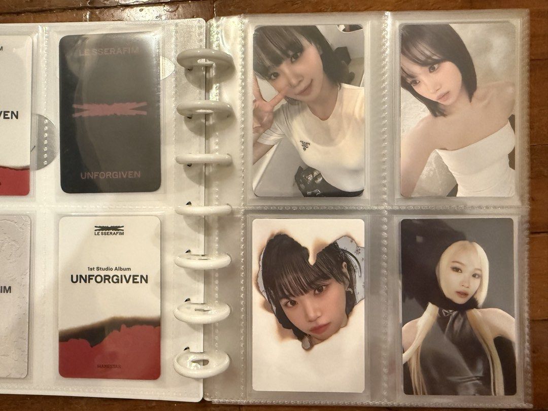 LE SSERAFIM OFFICIAL PHOTOCARDS SET (Category: K-Wave Merchandise) located in Pasig City. Submitted by shopitby_jerilegit (Listing ID 1469221684, Image 2). Description: - includes free binder (the same binder in the pictures) - all cards are double sleeved - pm for negotiations (slightly negotiable).