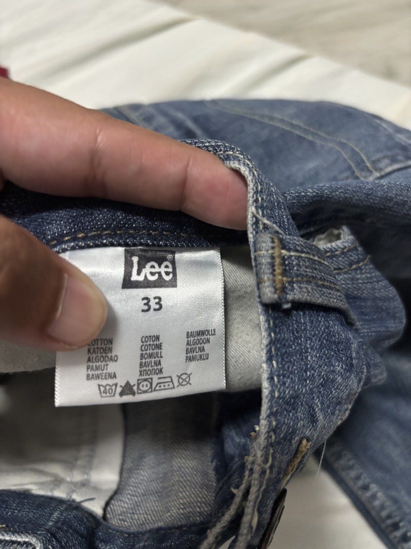 Lee Denim Shorts Size 33 (Category: Jeans) located in Caloocan City. Submitted by sarahastrid (Listing ID 1469283963, Image 2). Description: - Brand/Model: Lee blue denim jeans - Size: 33 - Material: 100% Cotton - Design: Classic style with brown leather back patch and small black pocket label - Features: Standard button closure and sturdy belt loops - Versatility: Easy to match with your everyday casual outfits.