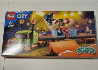 Lego City : Stuntz Wheelie Stunt Bike #60296, Toys & Collectibles, Toys ...