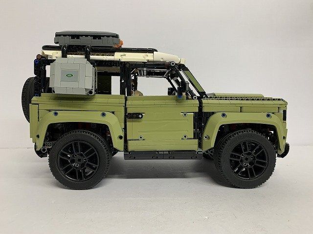 LEGO Land Rover Defender 42110 (Category: Lego & Building Sets) located in Caloocan City. Submitted by letao_shopping_ph (Listing ID 1469261311, Image 3). Description: Shows minimal signs of use; in relatively good condition. >> What do the product condition rankings mean? Sold as-is. The item is shown assembled in the photos; please note that some parts may be missing. Please check the photos carefully. * Condition is assessed based on our compa