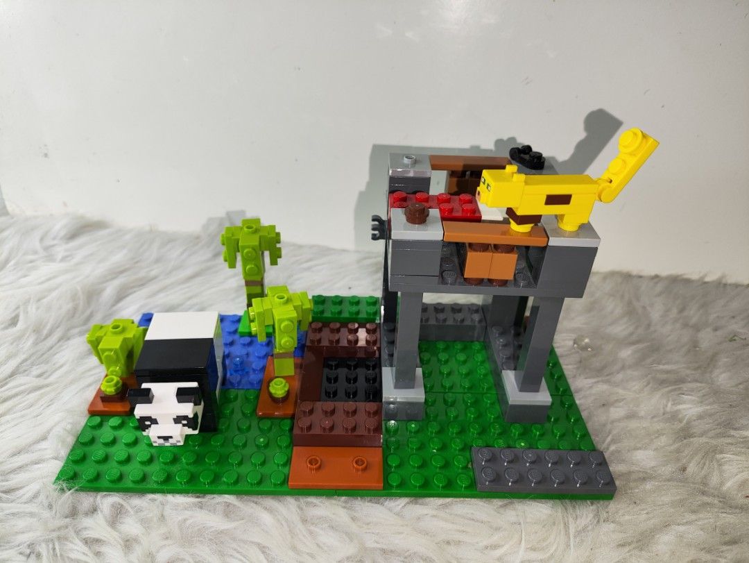 LEGO Minecraft The Panda Nursery 21158 (Category: Lego & Building Sets) located in Cavite. Submitted by tinetaclesss (Listing ID 1469307431, Image 2). Description: - no minifigs sold as seen.