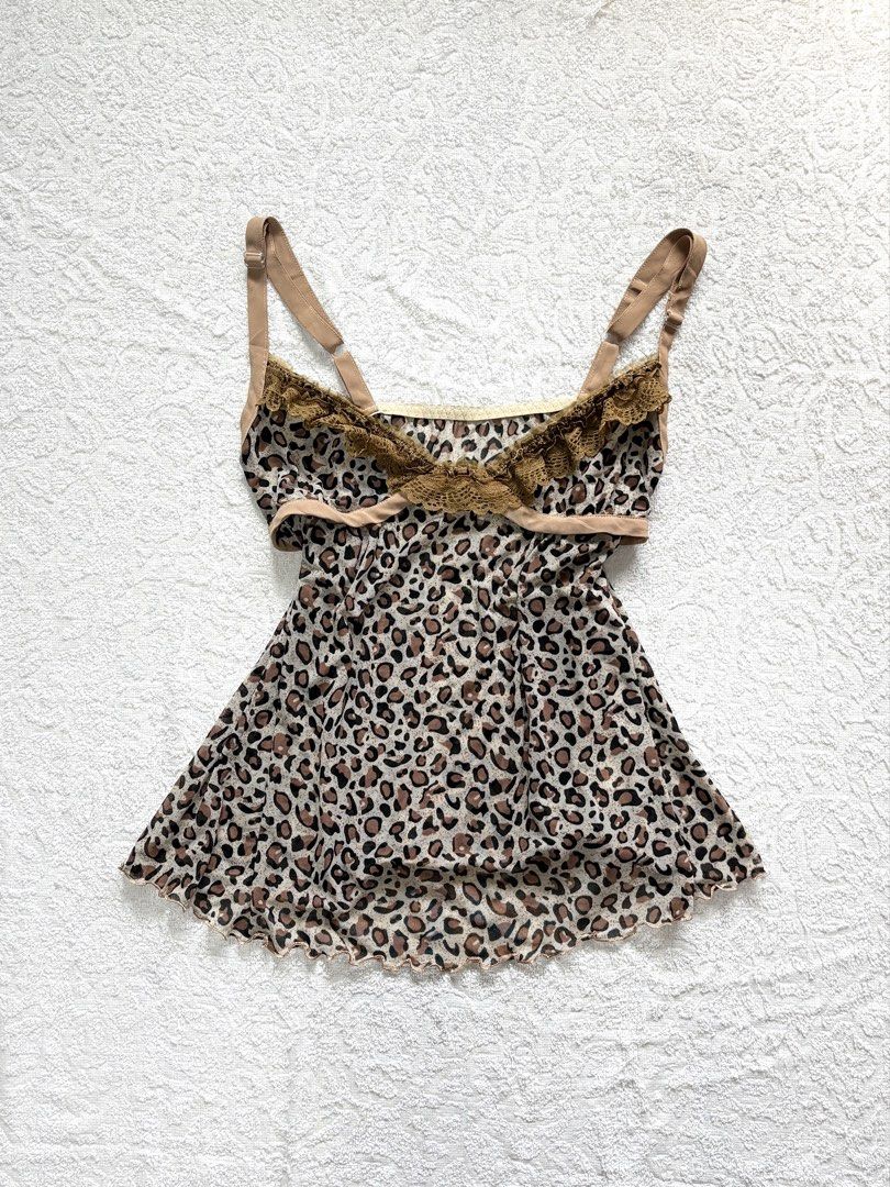 Leopard Print Mesh Camisole with Lace Trim (Category: Sleeveless) located in Butuan. Submitted by saloreia (Listing ID 1469292262, Image 1). Description: ── ⟡ ˙💌 ̟ leopard lace babydoll ‧₊˚ ⋅ leopard print, brown lace & a flared hem ‧₊˚ ⋅ ┆ ⤿ brand : none ┆ ⤿ size : XS–M* 🪷 condition .ᐟ: check last pic for issue .