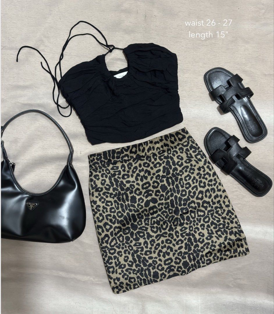 Leopard Skirt Outfit (Category: Skirts) located in Caloocan City. Submitted by nnnprelovedclothes (Listing ID 1469387202, Image 1). Description: .