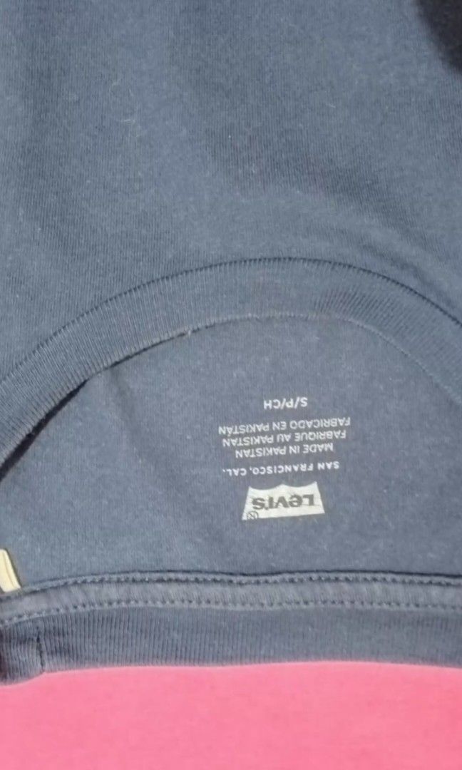 Levis (Category: Tshirts & Polo Shirts ) located in Jasaan. Submitted by ren063090 (Listing ID 1469165315, Image 3). Description: like new mga boss W-18 L-27.