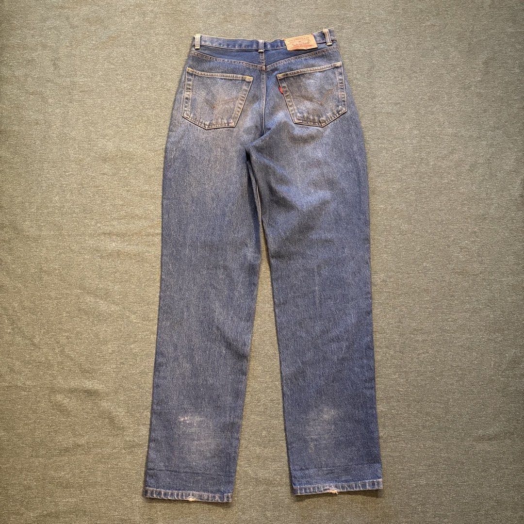 Levis 501 Buttonfly Jeans (Category: Jeans) located in Butuan. Submitted by ragscurations (Listing ID 1469231760, Image 2). Description: Good condition What u see is what you get Need wash color rate 9.3 Waist - 30 length 44.