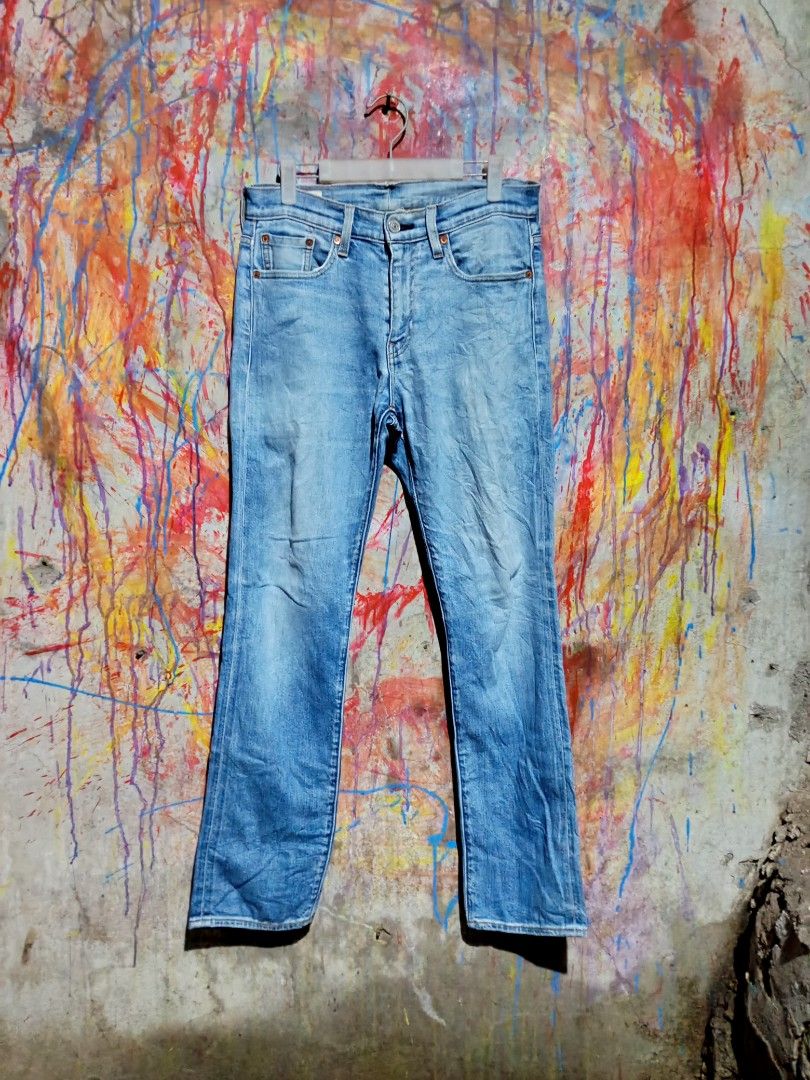LEVI'S 502 SELVEDGE LIGHT BLUE JEANS (Category: Jeans) located in Quezon City. Submitted by unholy_finds (Listing ID 1469288939, Image 3). Description: - Brand: Levi's 502 - Wash: Light wash - Size: 29 Waist / 32 Length - Fit: Classic straight leg - Style: Standard five-pocket design with branded metal button closure and back leather patch - Condition: Great casual staple for everyday wear.