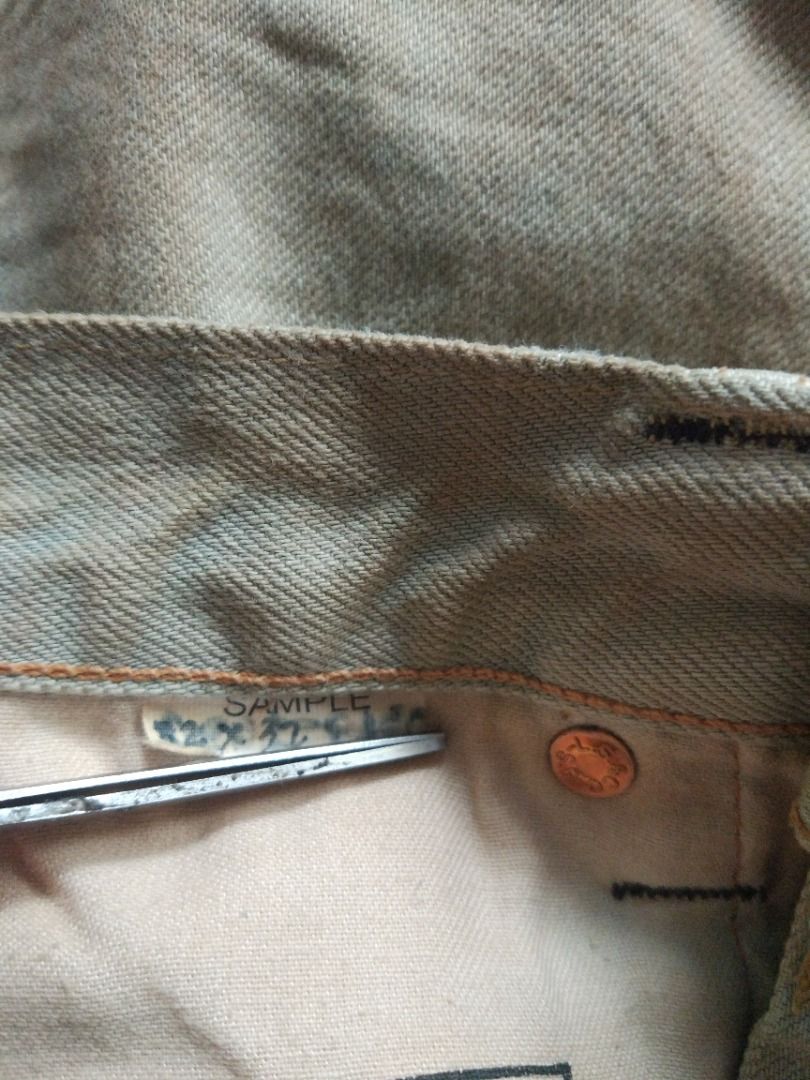 Levis 505 Sample Jean 33 actual (Category: Jeans) located in Pasay City. Submitted by denimdude.ph (Listing ID 1469275878, Image 3). Description: sample, looks unused factory fades and distressing. last pics.