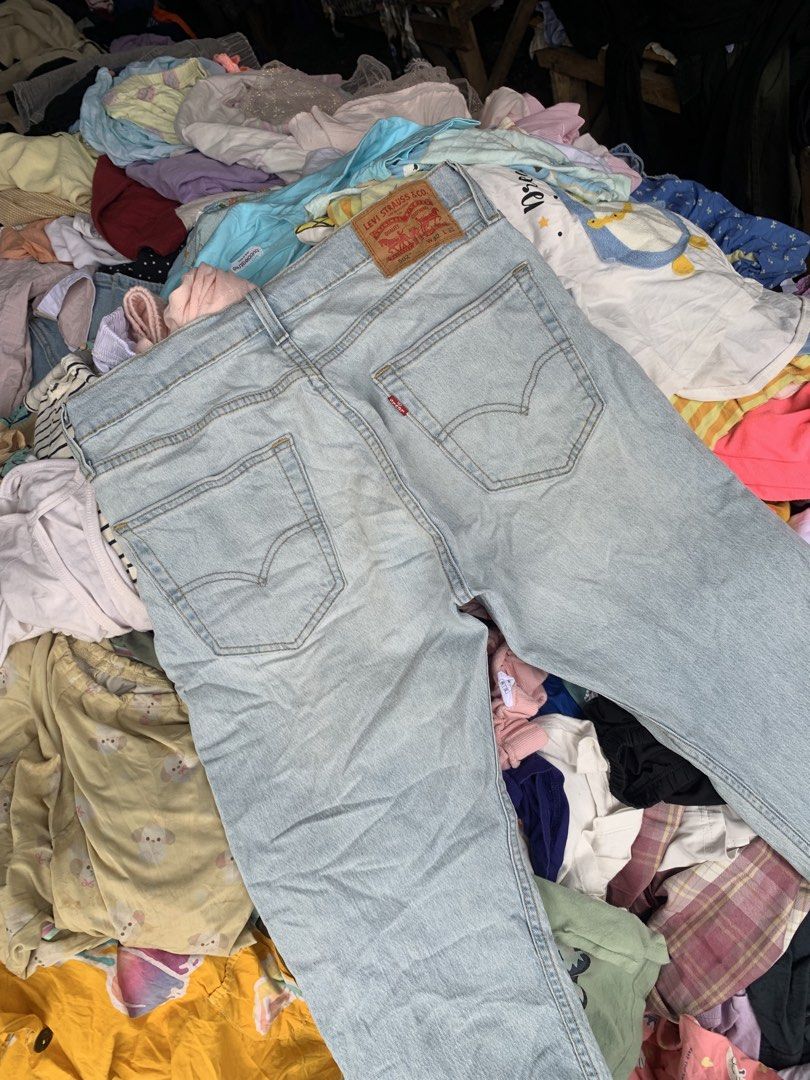 LEVIS 511 SIZE 32-33 (Category: Announcements) located in Manila. Submitted by ibramac11 (Listing ID 1469317267, Image 2). Description: .