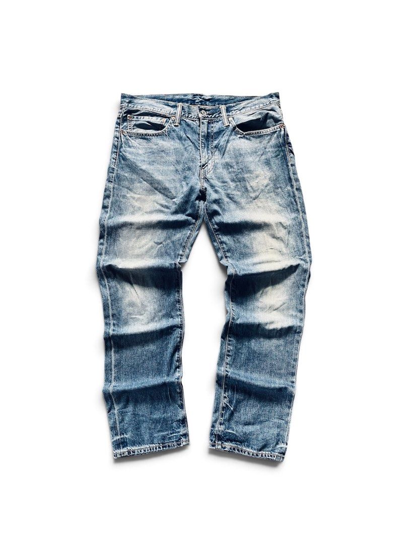 Levi’s 511 Slim Fit Jeans (Category: Announcements) located in Cebu City. Submitted by lchadpierr03463 (Listing ID 1469309345, Image 2). Description: • Fit: Slim through the seat and thigh with a slim leg opening. • Rise: Sits below the waist. • Details: Classic 5-pocket styling with signature arcuate stitching on the back pockets and a red tab detail. Authentic 34x30.