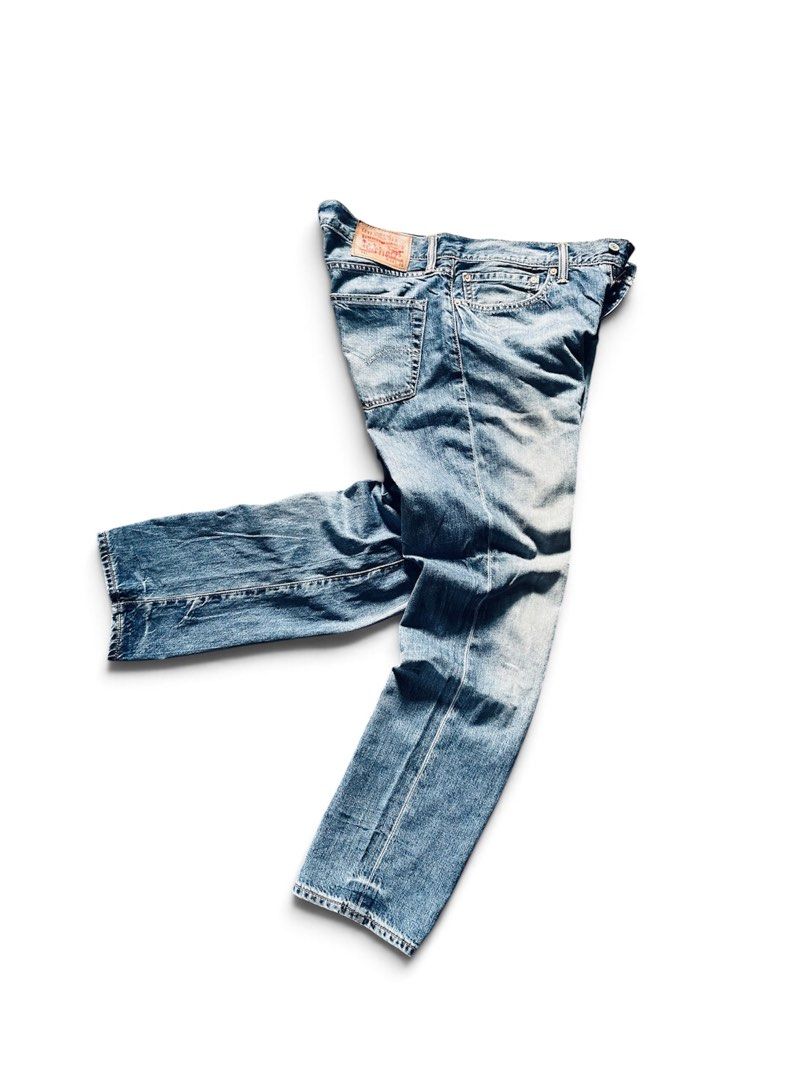 Levi’s 511 Slim Fit Jeans (Category: Announcements) located in Cebu City. Submitted by lchadpierr03463 (Listing ID 1469309345, Image 1). Description: • Fit: Slim through the seat and thigh with a slim leg opening. • Rise: Sits below the waist. • Details: Classic 5-pocket styling with signature arcuate stitching on the back pockets and a red tab detail. Authentic 34x30.