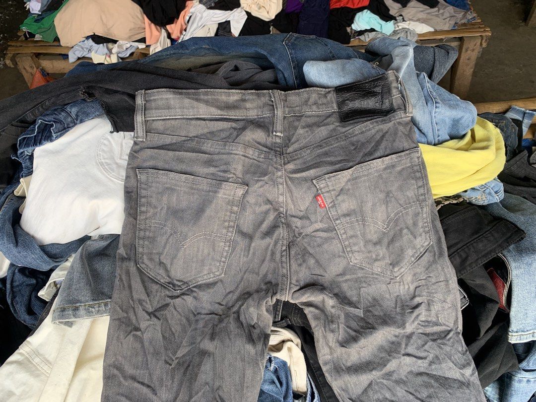 LEVIS 512 SIZE 32 (Category: Announcements) located in Manila. Submitted by ibramac11 (Listing ID 1469316173, Image 3). Description: .