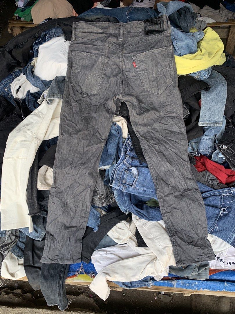 LEVIS 512 SIZE 32 (Category: Announcements) located in Manila. Submitted by ibramac11 (Listing ID 1469316173, Image 1). Description: .