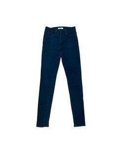 (Category: ) located in . Submitted by lovelypreloved1497 (Listing ID 1469195765, Image 1). Description: .