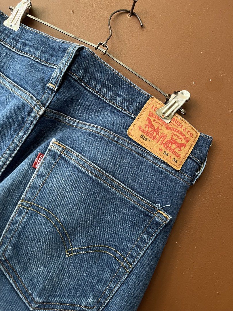 Levis Denim Pants (Category: Jeans) located in Dumaguete. Submitted by thriftbydave63202 (Listing ID 1469252474, Image 1). Description: Levis 514 denim pants Size 34 In Excellent Condition No Issue Need Wash Mine: 1300 shipped Dm if you’re interested 📩 Can ship right away Courier: Jnt Express.