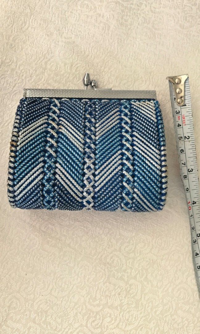Like new Kisslock blue (Category: Wallets & Card holders) located in Tuguegarao City. Submitted by zenphoenix-7ad615 (Listing ID 1469186278, Image 1). Description: .