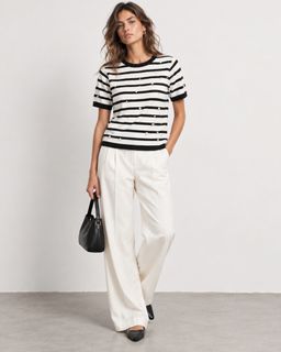(Category: ) located in . Submitted by closet.cha (Listing ID 1469189068, Image 1). Description: .