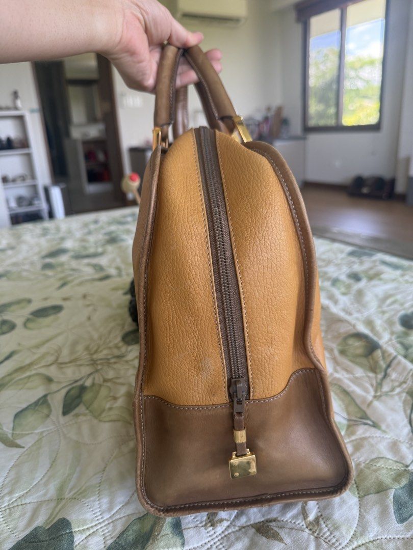 Loewe Vintage Travel Bag (Category: Luxury Bags & Wallets) located in Calamba. Submitted by mom2girls (Listing ID 1469185726, Image 2). Description: Has minor scratches from normal use, otherwise a very sturdy travel bag. Can fit the overhead cabin. The leather of this bag is so legit, you could pass it on to your grandchildren pa. No inclusions. Shipping via LBC only. SF c/o Buyer. You may book your own courier but my responsibility over the ite