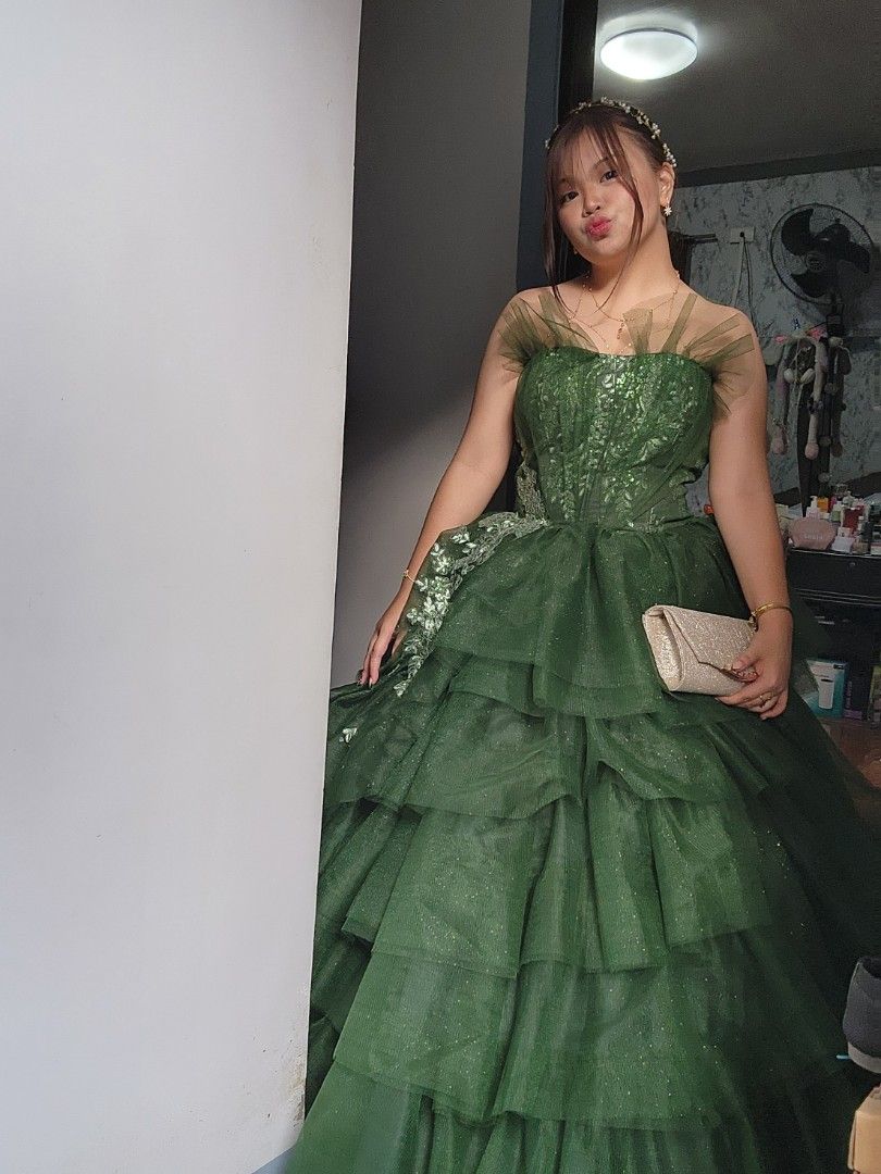 Long gown (Category: Evening dresses & gowns) located in Caloocan City. Submitted by jinkhie (Listing ID 1469384274, Image 3). Description: worn once price slightly negotiable.