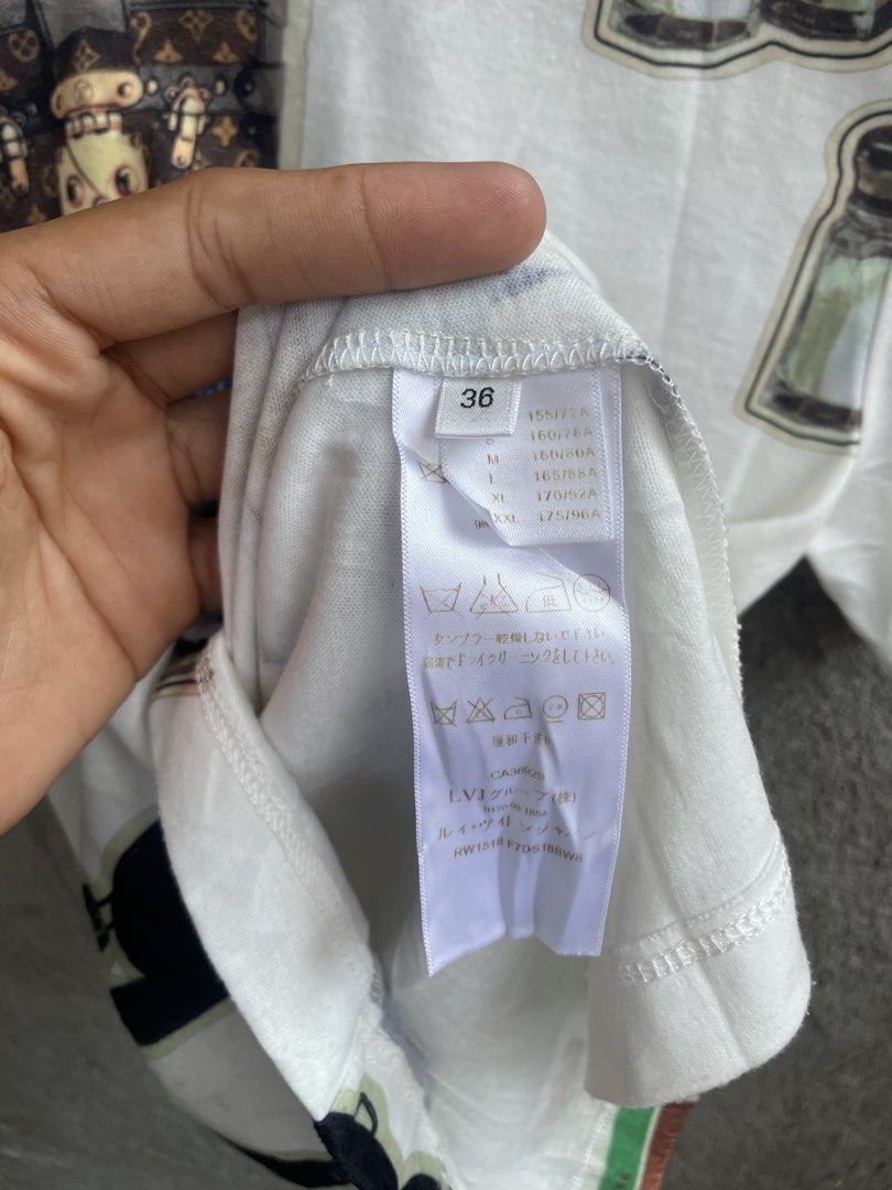 Louis Vuitton (Category: Shirts) located in Polomolok. Submitted by michaelorodio9504 (Listing ID 1469180691, Image 3). Description: Width 17 Length 23 Small No issue Excellent 9.5/10 Color rate.