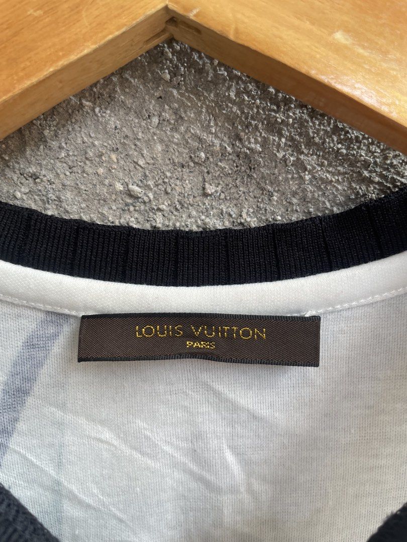 Louis Vuitton (Category: Shirts) located in Polomolok. Submitted by michaelorodio9504 (Listing ID 1469180691, Image 2). Description: Width 17 Length 23 Small No issue Excellent 9.5/10 Color rate.