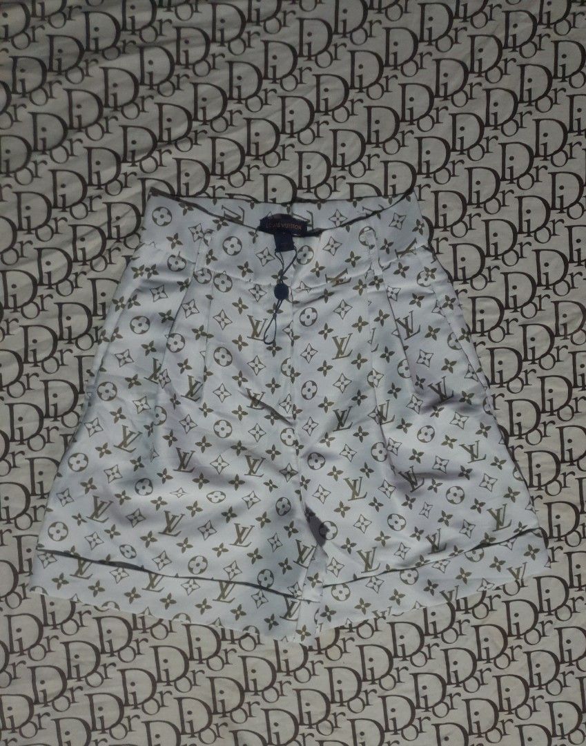 Louis Vuitton Monogram shorts (Category: Shorts) located in San Fernando. Submitted by retro.district. (Listing ID 1469368244, Image 1). Description: - Louis Vuitton Monogram short - Size: Small - Condition: Excellent - No issue.