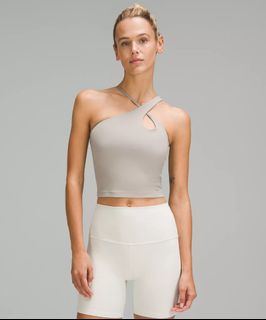 (Category: ) located in . Submitted by Sportywear (Listing ID 1469222586, Image 1). Description: .