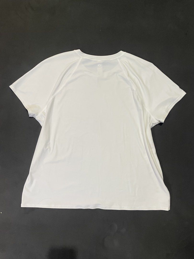 Lululemon athletic shirts (Category: Activewear) located in Bocaue. Submitted by mosthighcollective (Listing ID 1469161979, Image 1). Description: Lululemon athletic shirts Size: M on tag Dimes: 20.5 width 24 length Excellent condition No issue 700 only Dm me to purchase 📥.