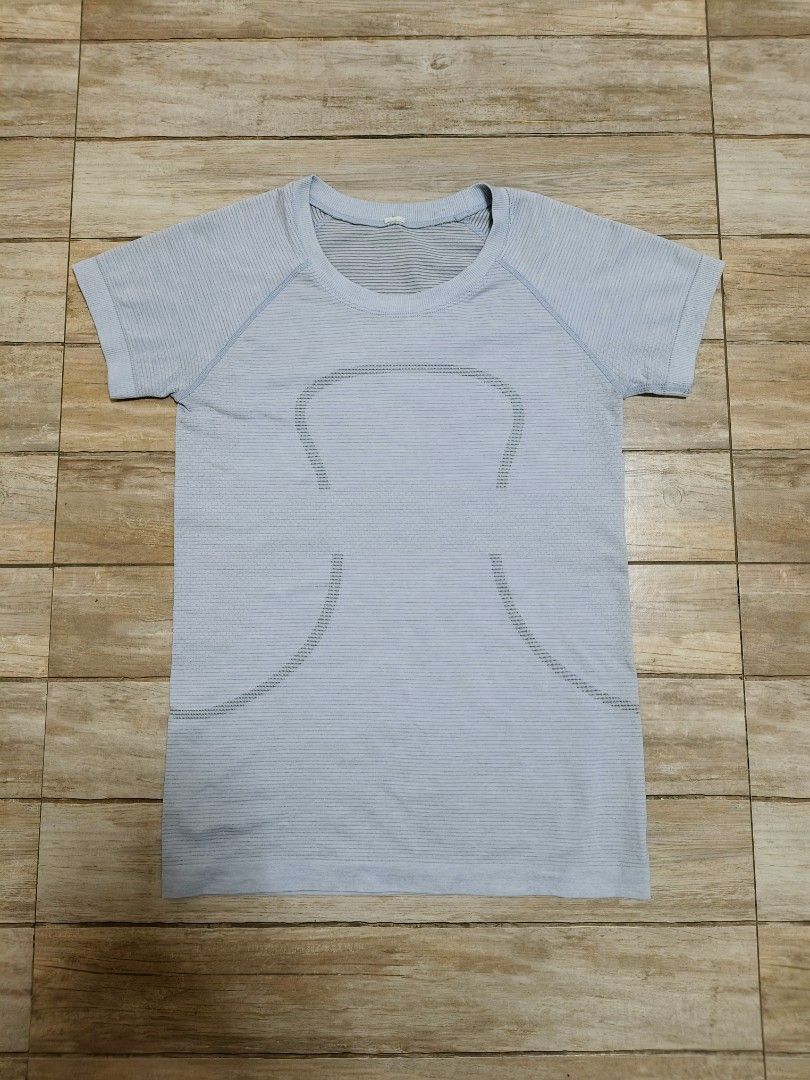 Lululemon dri fit running shirt (Category: Shirts) located in Siniloan. Submitted by talktotheroses (Listing ID 1469174508, Image 1). Description: no issue.