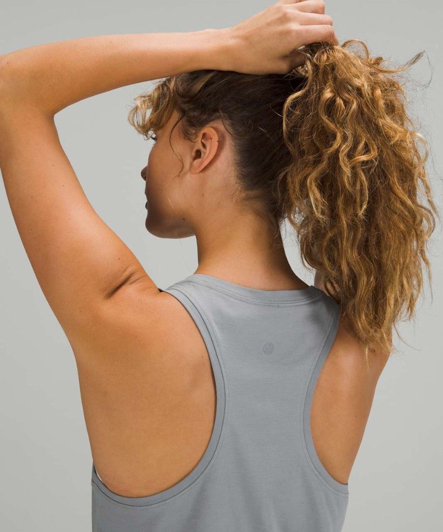 Lululemon love tanks (Category: Activewear) located in Bocaue. Submitted by ukaynipepe (Listing ID 1469323617, Image 2). Description: Lululemon love tank top Size 4 on tag Grayish purple colorway Width 15 Length 24 As new.