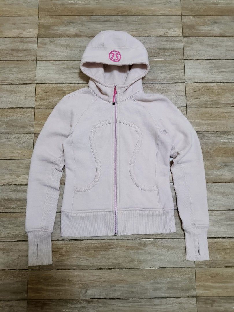 Lululemon Scuba zip up hoodie (Category: Coats, Jackets and Outerwear) located in Siniloan. Submitted by talktotheroses (Listing ID 1469175162, Image 1). Description: no issue needwash.