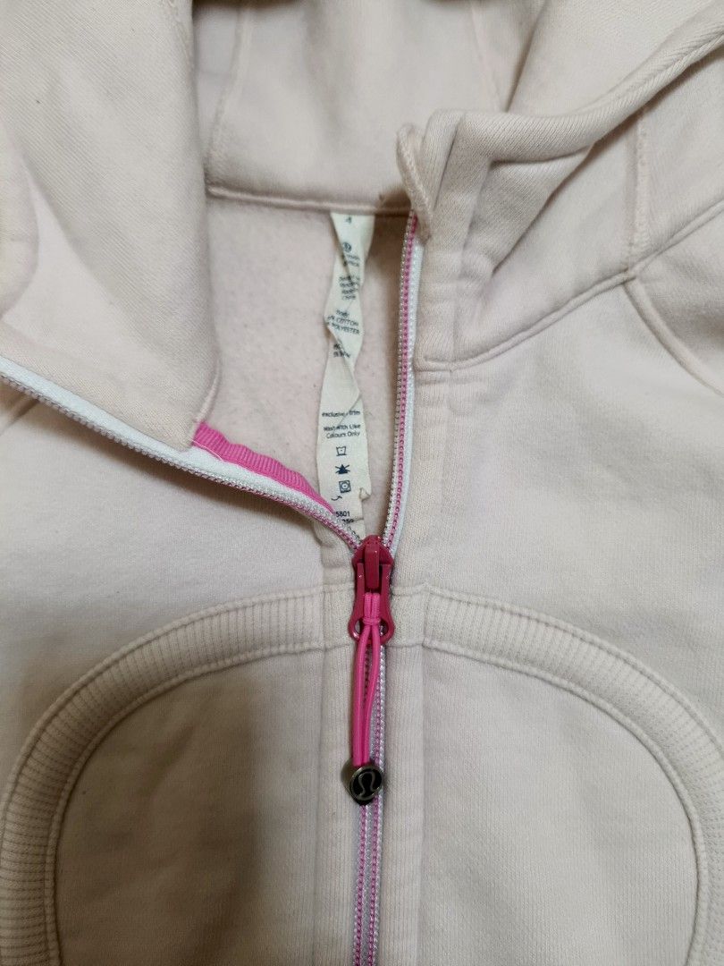 Lululemon Scuba zip up hoodie (Category: Coats, Jackets and Outerwear) located in Siniloan. Submitted by talktotheroses (Listing ID 1469175162, Image 2). Description: no issue needwash.