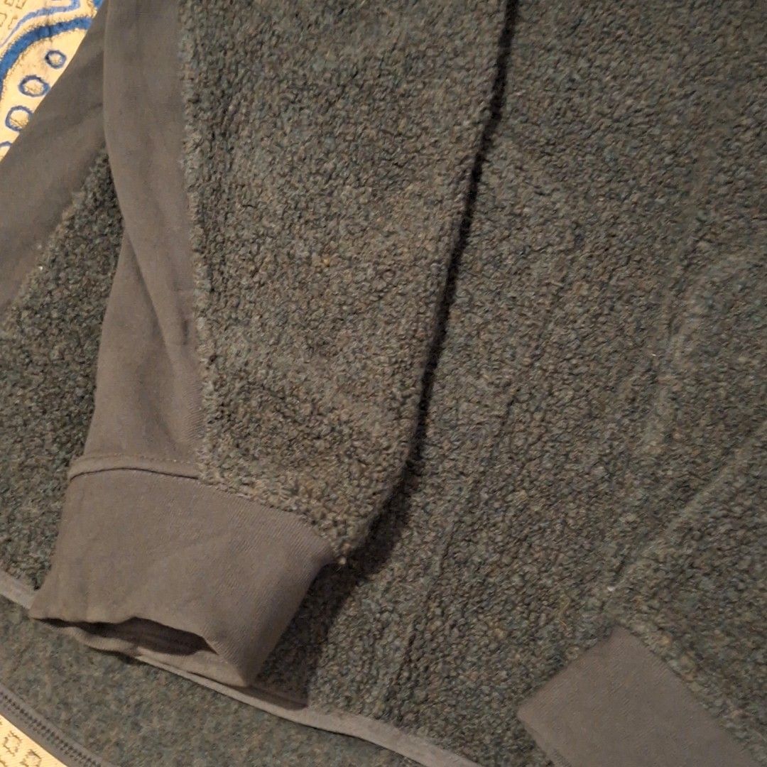 Lululemon Tundra Jacket (Category: Coats, Jackets and Outerwear) located in Santa Maria. Submitted by xejdm.finds (Listing ID 1469239824, Image 2). Description: .
