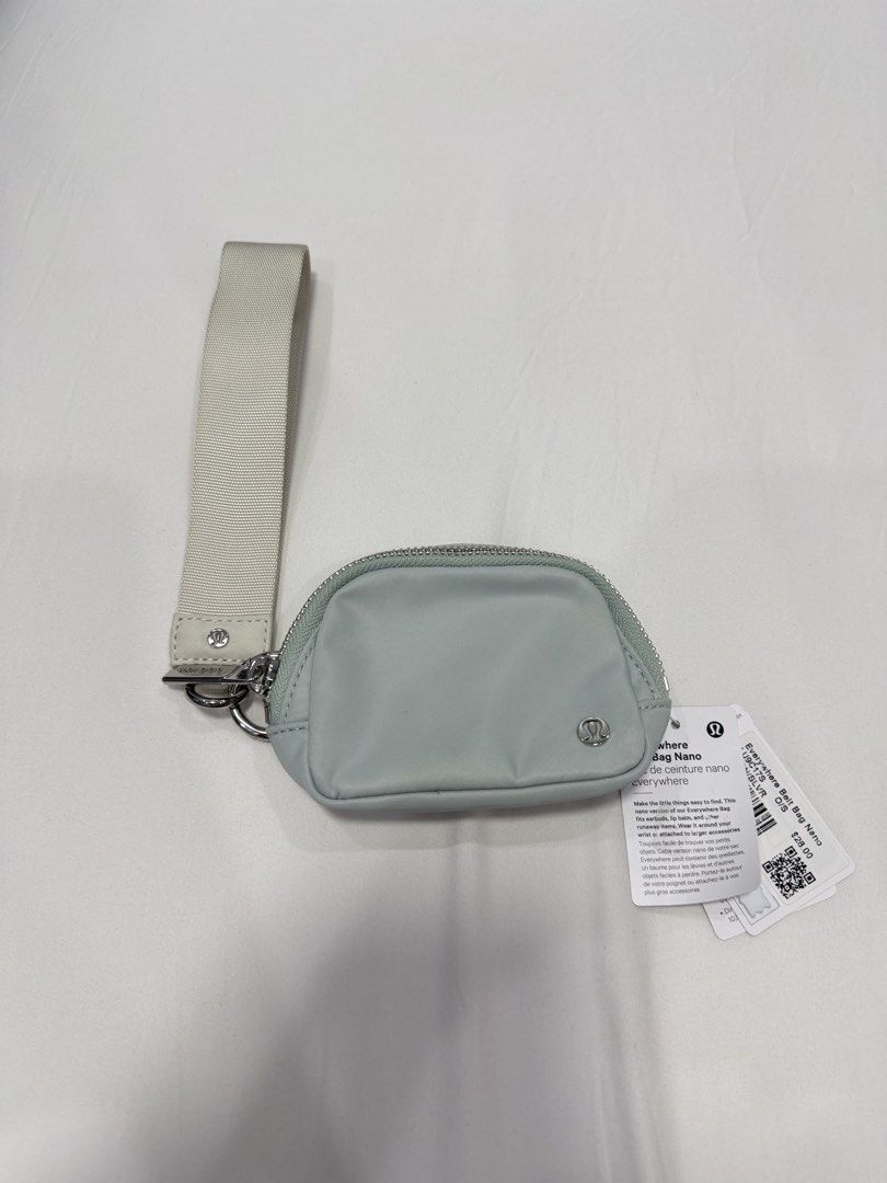 Lululemon wallet (Category: Purses & Pouches) located in Manila. Submitted by hiloves_mnl (Listing ID 1469333897, Image 1). Description: .