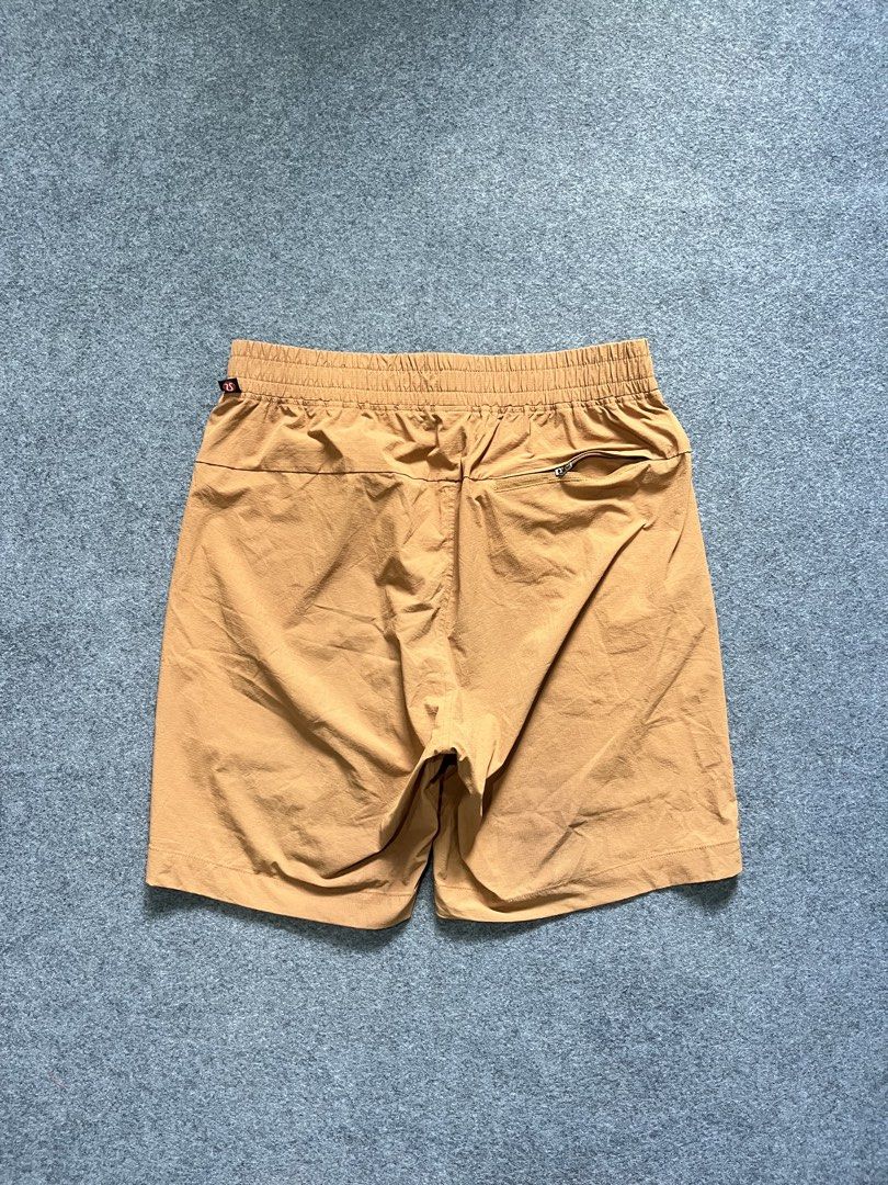 Lululemon woven short (Category: Shorts) located in Lapu Lapu. Submitted by jhonrener41426 (Listing ID 1469212288, Image 3). Description: Size 29 to 34 stretchable Length-19 Leg opening-11 Excellent condition Color rate 9.8/10 Authentic Issue none Cut tags .