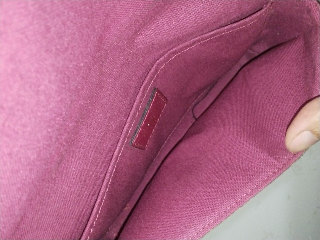 Lv Mono (Category: Cross-body Bags) located in Cavite. Submitted by bagssection04 (Listing ID 1469199173, Image 2). Description: Louis Vuitton sling bag mono coded no issue.