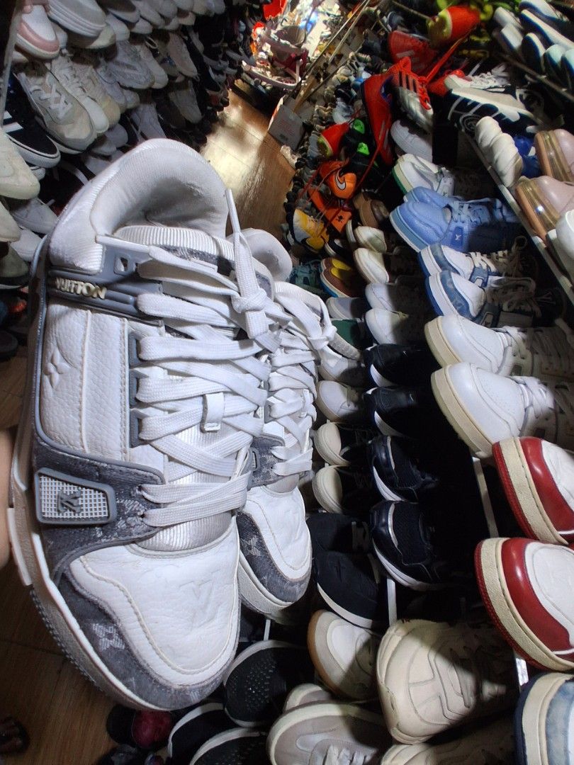 Lv sneakers (Category: Sneakers) located in Koronadal. Submitted by glai1992 (Listing ID 1469319370, Image 2). Description: LV trainers size 10.