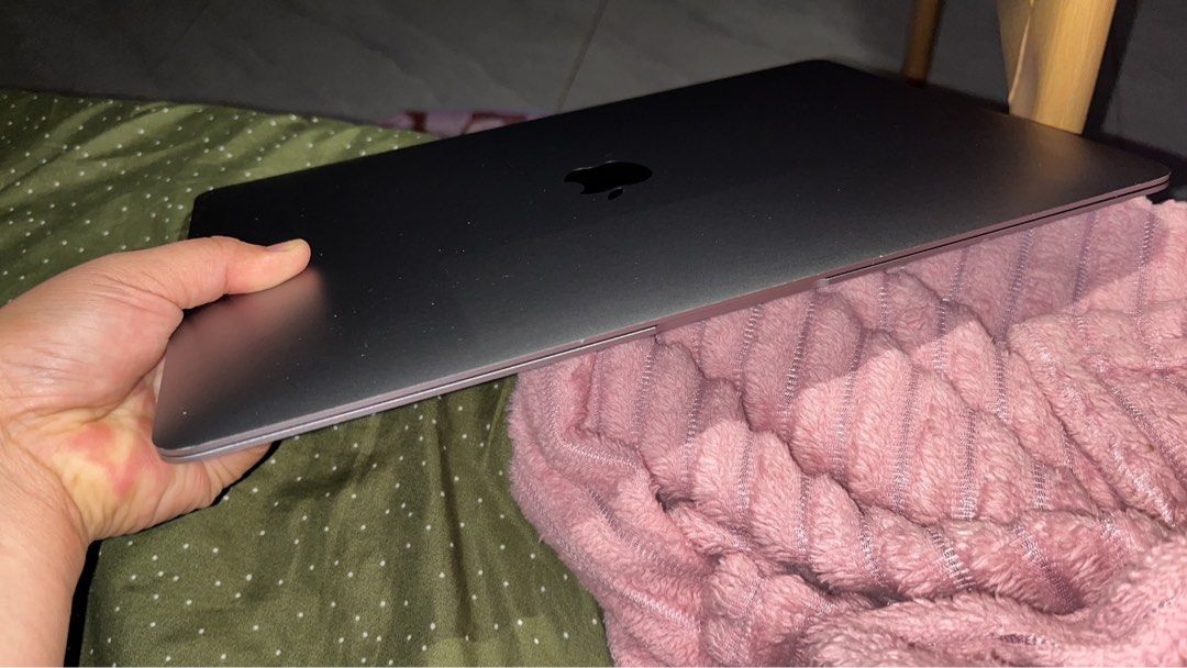 M1 8/256 2020 (Category: Laptops & Notebooks) located in Gapan. Submitted by anya1203 (Listing ID 1469212912, Image 3). Description: .