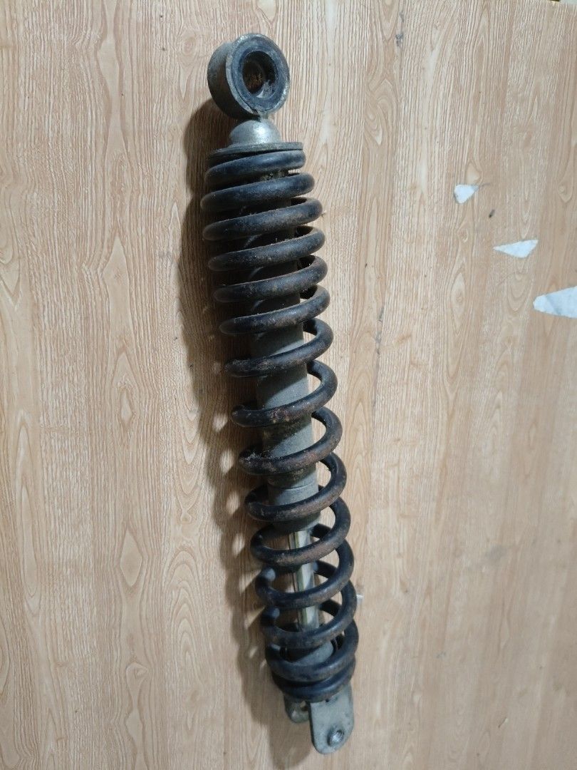 M3 stock shock (Category: Suspension Parts & Accessories) located in Cavite. Submitted by sienne04 (Listing ID 1469221261, Image 1). Description: Used single rear shock absorber from mio m3.. benta nlng baka may pag gamitan pa kayo. medyo matgal ng nkastock... 350 fixed mura na to.. sfee shoulder nyo if shipping meet ups noveleta cavite.