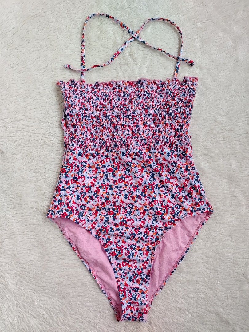 (M) Ardene (Category: Bikinis & Swimsuits) located in Paranaque City. Submitted by closetbykimkirsten (Listing ID 1469227713, Image 1). Description: 🎀Like New🎀 ✨Brand: Ardene ⚡Padded 🪷Size: Medium 💸Price: P280 (Non Negotiable) ♦️All Items are PRELOVED in good condition. ♦️Please do manage your expectations. ♦️WASH before USE ♦️BUY at your own RISK 🔥NO RETURN NO EXCHANGE POLICY🔥 ⛔BOGUS BUYER/JOY RESERVER will be posted in every groups⛔.
